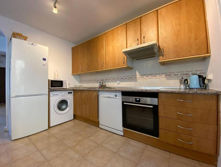 3 Bedroom Home With Amazing Views & Outdoor Spaces Manilva Luaran gambar