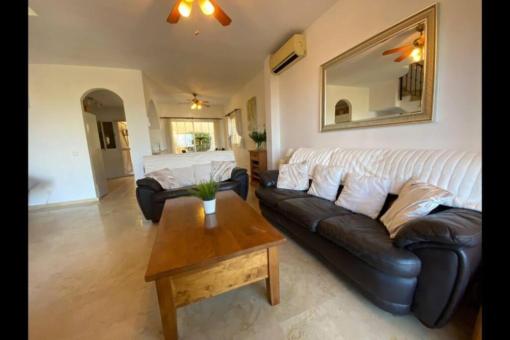 3 Bedroom Home With Amazing Views & Outdoor Spaces Manilva Luaran gambar