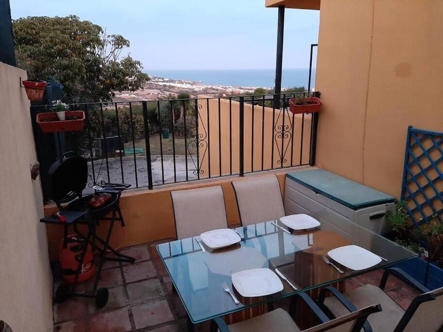 3 Bedroom Home With Amazing Views & Outdoor Spaces Manilva Luaran gambar